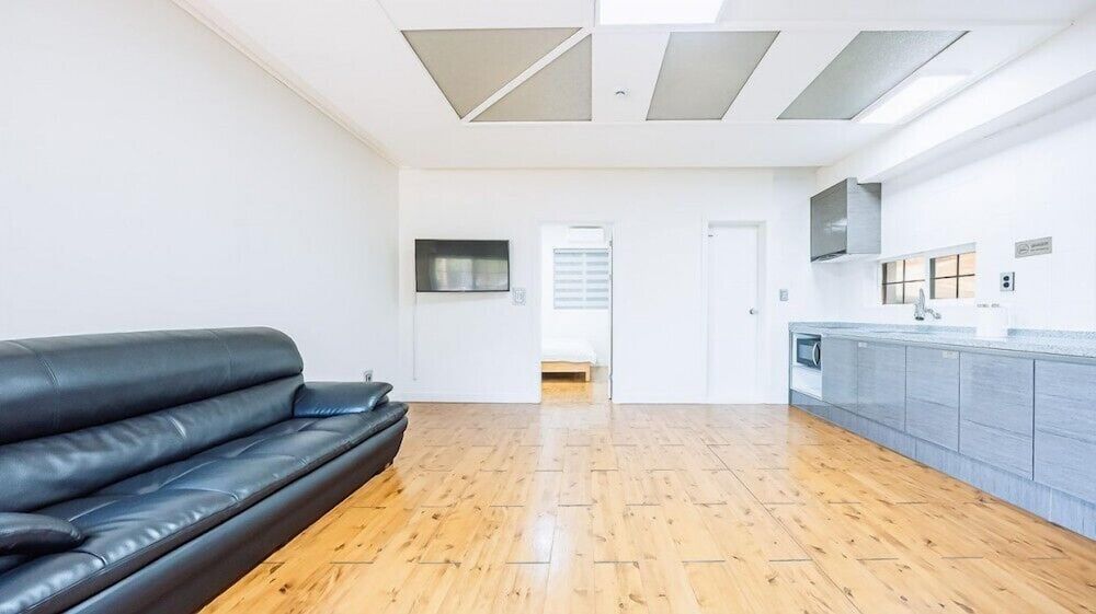 Gangchon Palace Pension Room (Strozzi1) 5