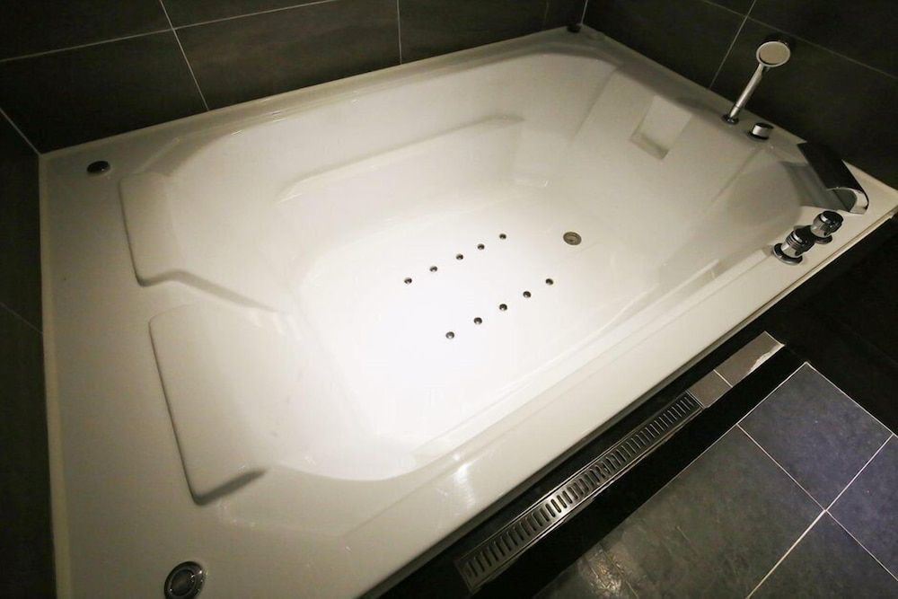 Hotel Class Deluxe Room 11