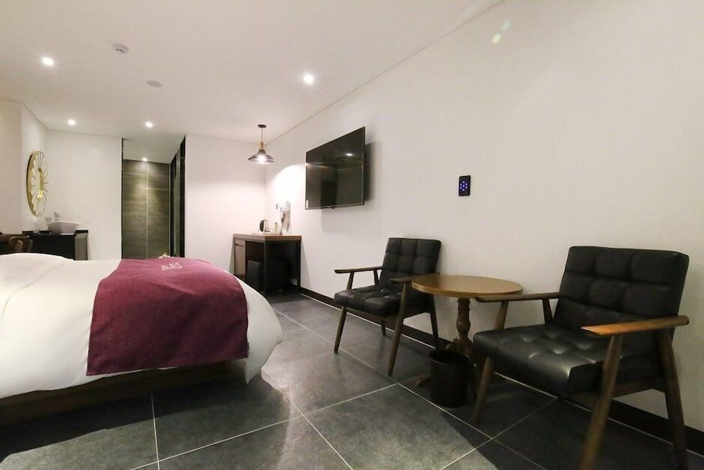 Hotel Class Deluxe Room 12