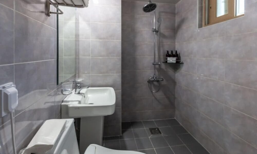 YAJA Hotel Tongyeong Ferry Terminal Branch Standard Double Room 4