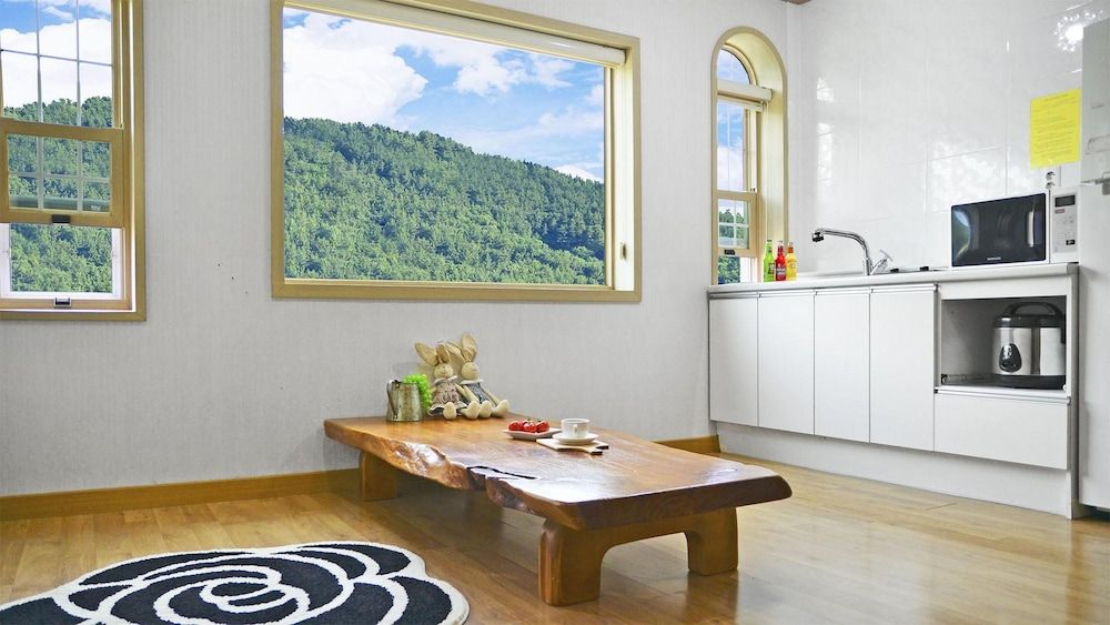 Tongyoung Macaio Pension Basic Room, 1 Bedroom (Pineapplemint 205) 4