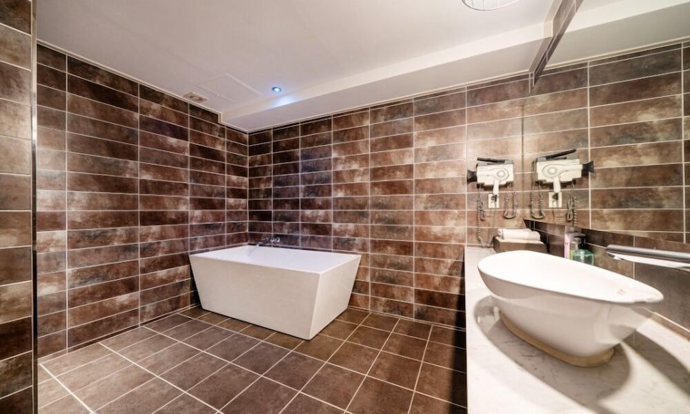 Bundang Regency Hotel Two-Bedroom Suite 3