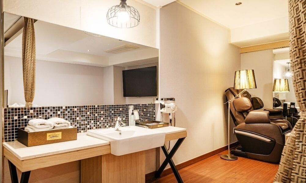 Bundang Regency Hotel Two-Bedroom Suite 2