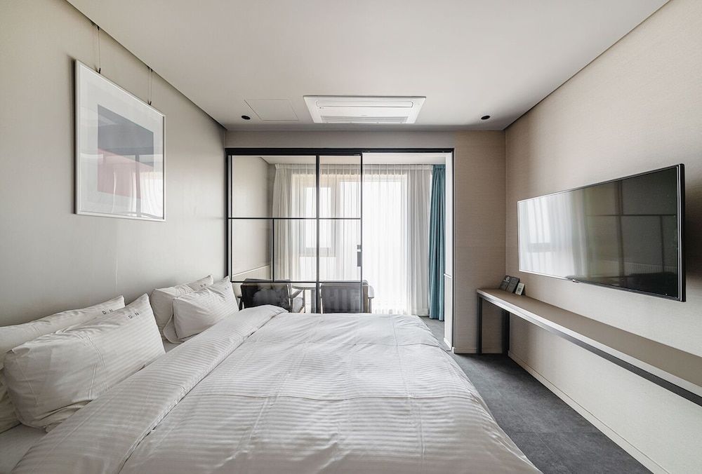 Day Nice Hotel Standard Double Room, Ocean View 5