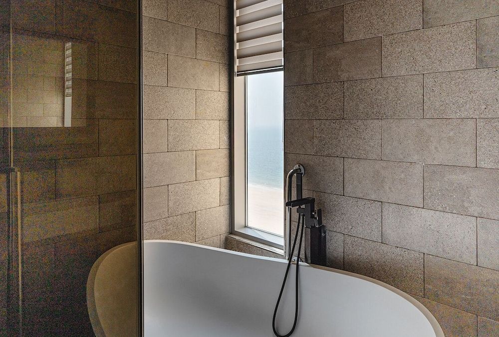 Day Nice Hotel Rooftop Lounge, Ocean View 12