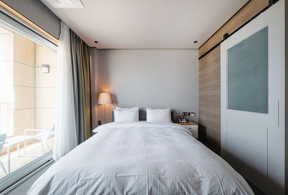 Day Nice Hotel Rooftop Lounge, Ocean View 3