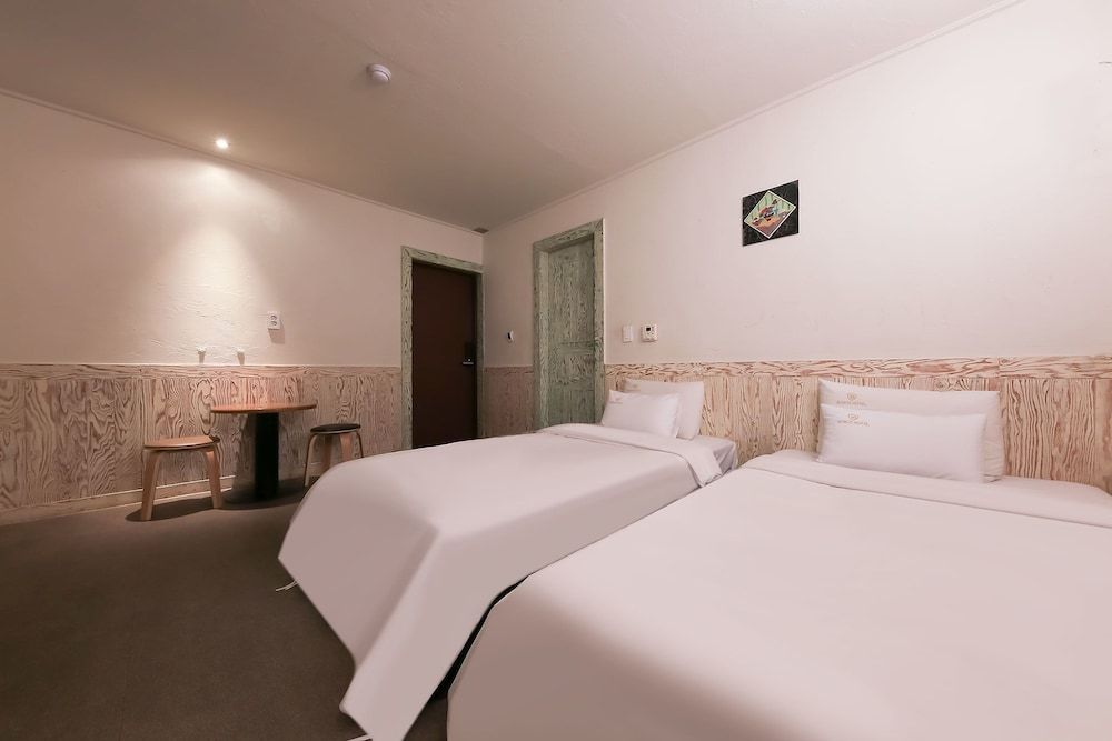 undefined Hotel BOBOS