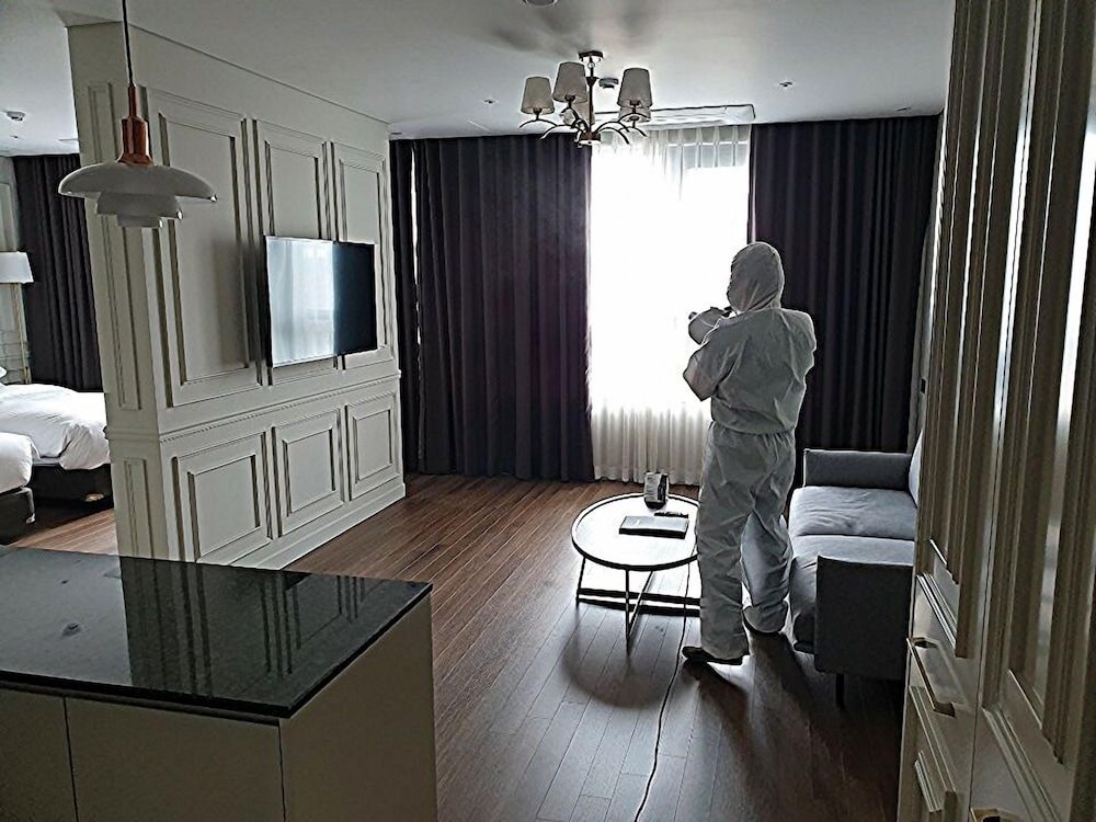 Ramada by Wyndham Daejeon Suite, 1 King Bed, Non Smoking 9