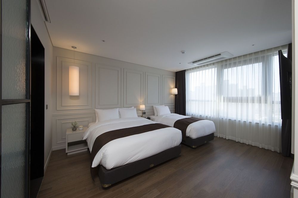 undefined Ramada by Wyndham Daejeon 2