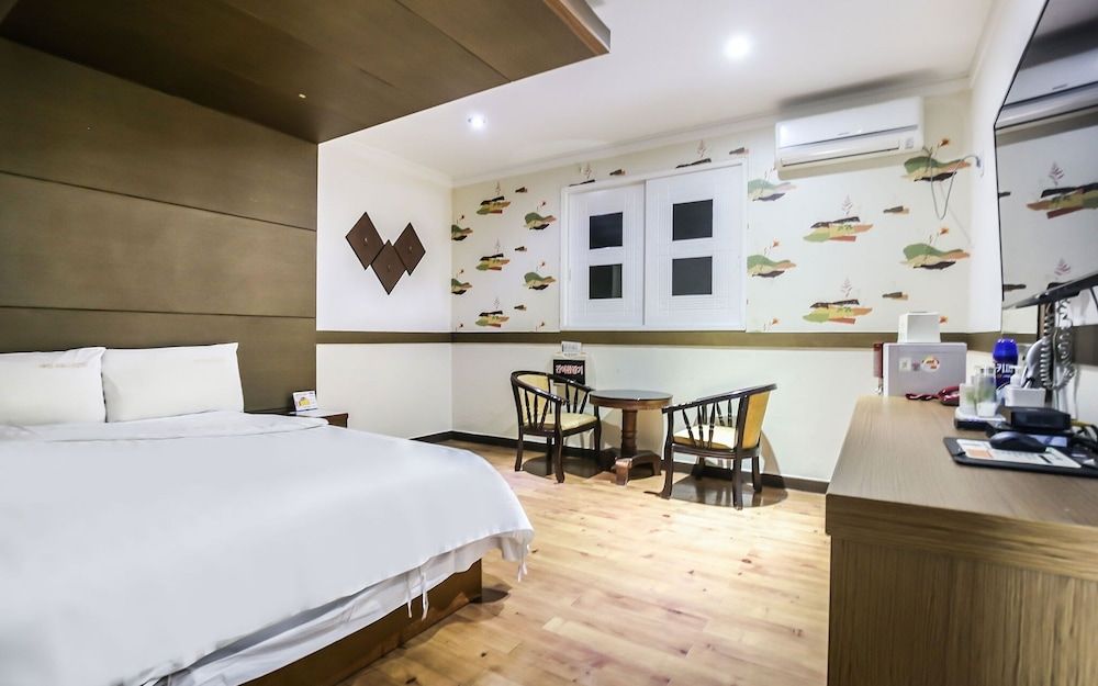 undefined Daejeon Yuseong Pioni 7