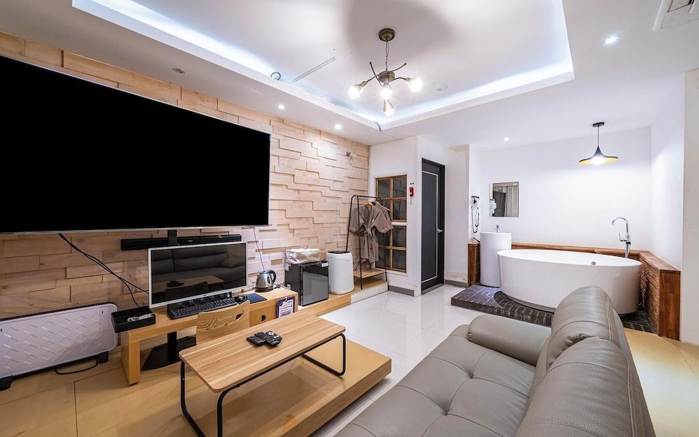 undefined Daejeon Yuseong Hotel LOD 1 8