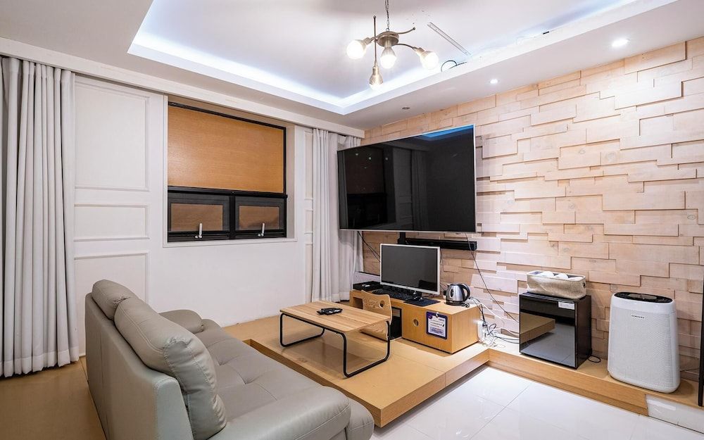 undefined Daejeon Yuseong Hotel LOD 1 7