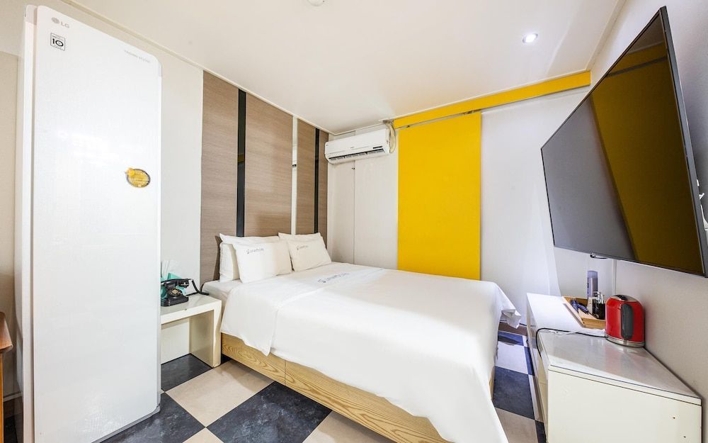 Daejeon Eunhaeng Jawoori Room (Junior Suite (one bed styler Netflix ) 5