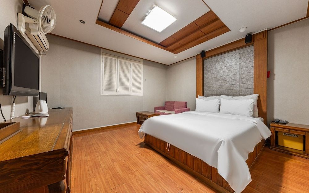 undefined Daejeon Yuseong Motel Nine 3