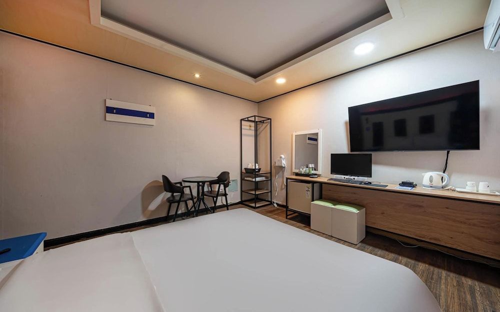 undefined Daejeon Yuseong New Cupid 10