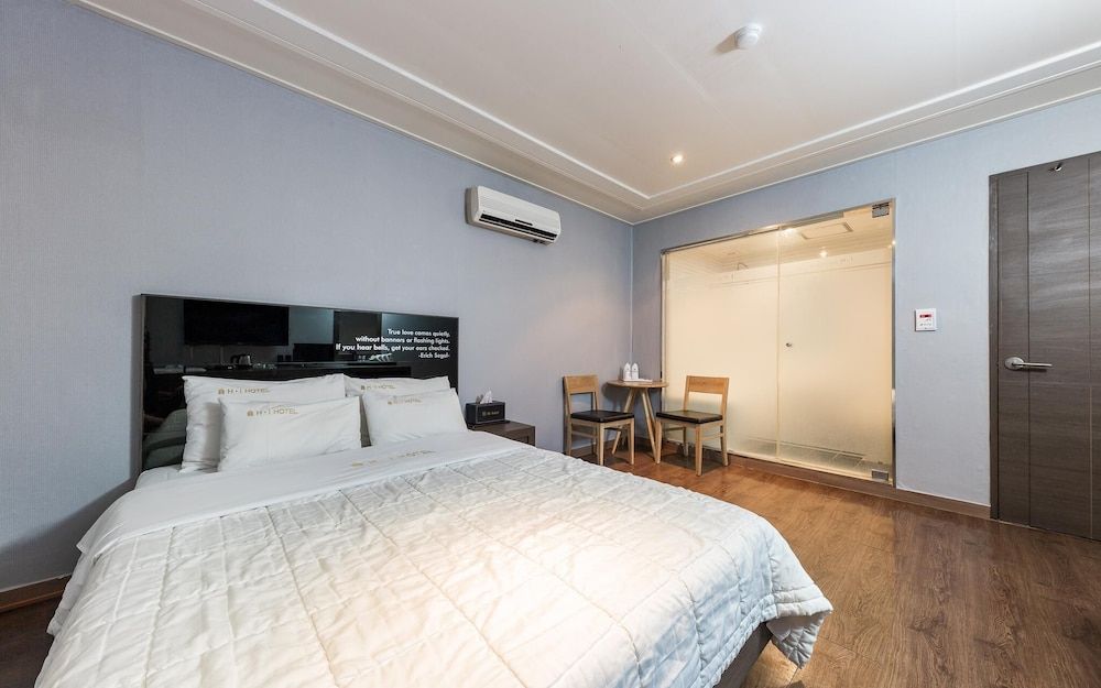 undefined Daejeon Yongun HI Hotel 3