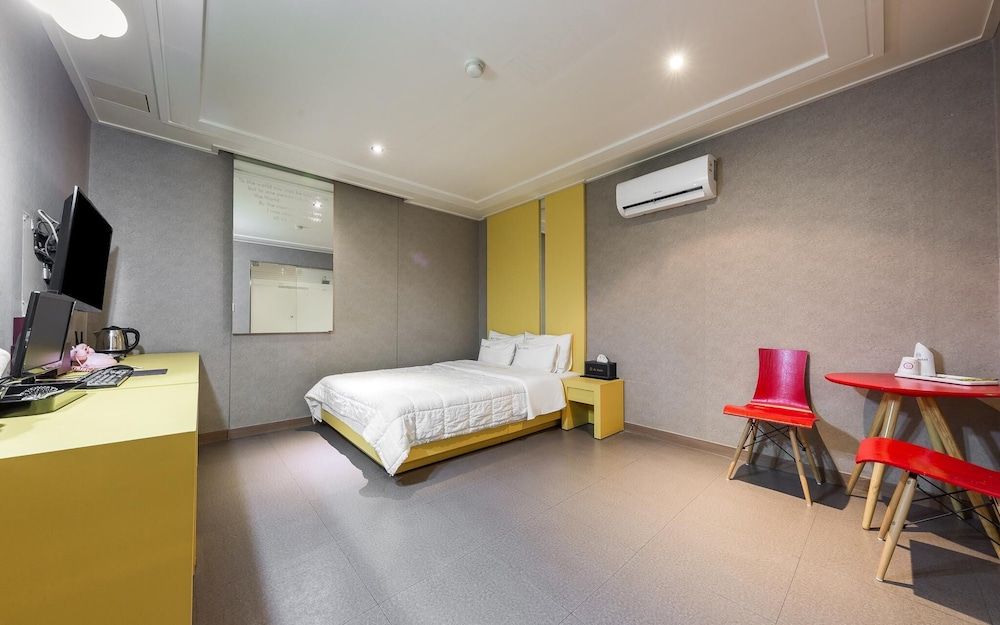 undefined Daejeon Yongun HI Hotel 8