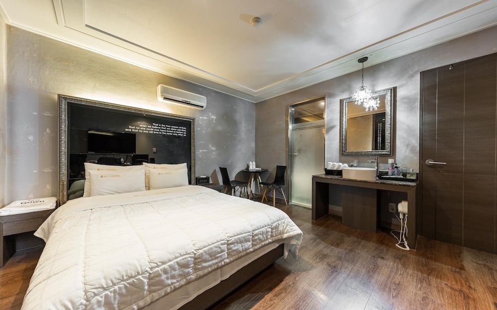 undefined Daejeon Yongun HI Hotel