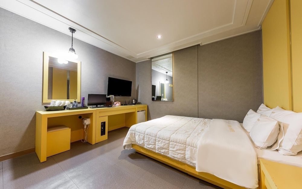 undefined Daejeon Yongun HI Hotel 7