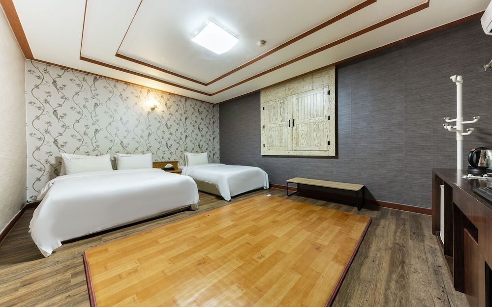 undefined Daejeon Yuseong Valentine 8