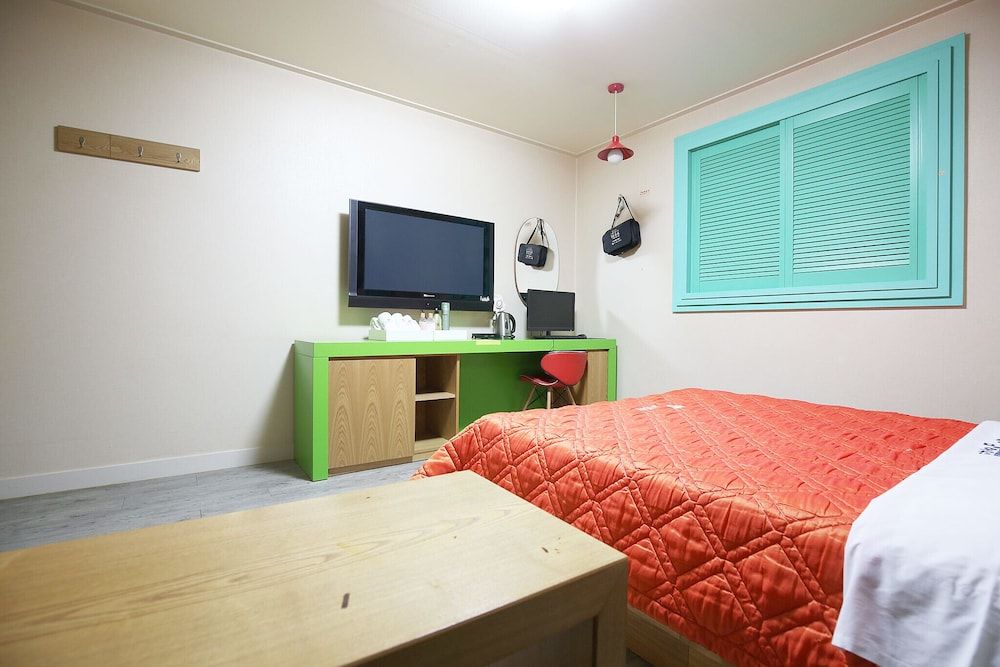 undefined Daejeon Wolpyeong M House 5