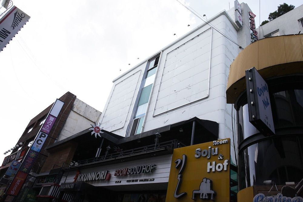 undefined Daejeon Daeheung Palace 2