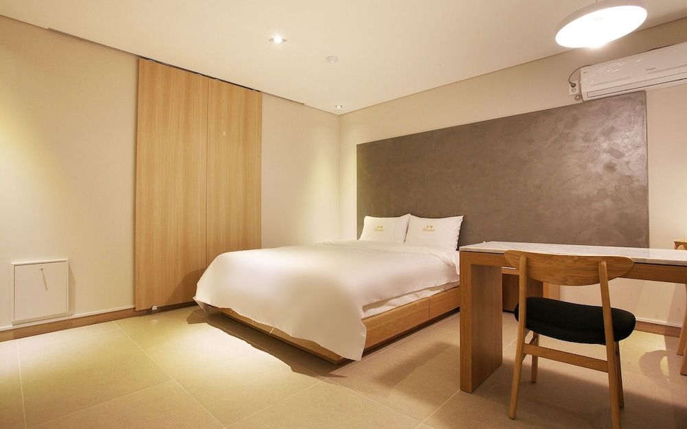 undefined Daejeon Yuseong The Sharp 8