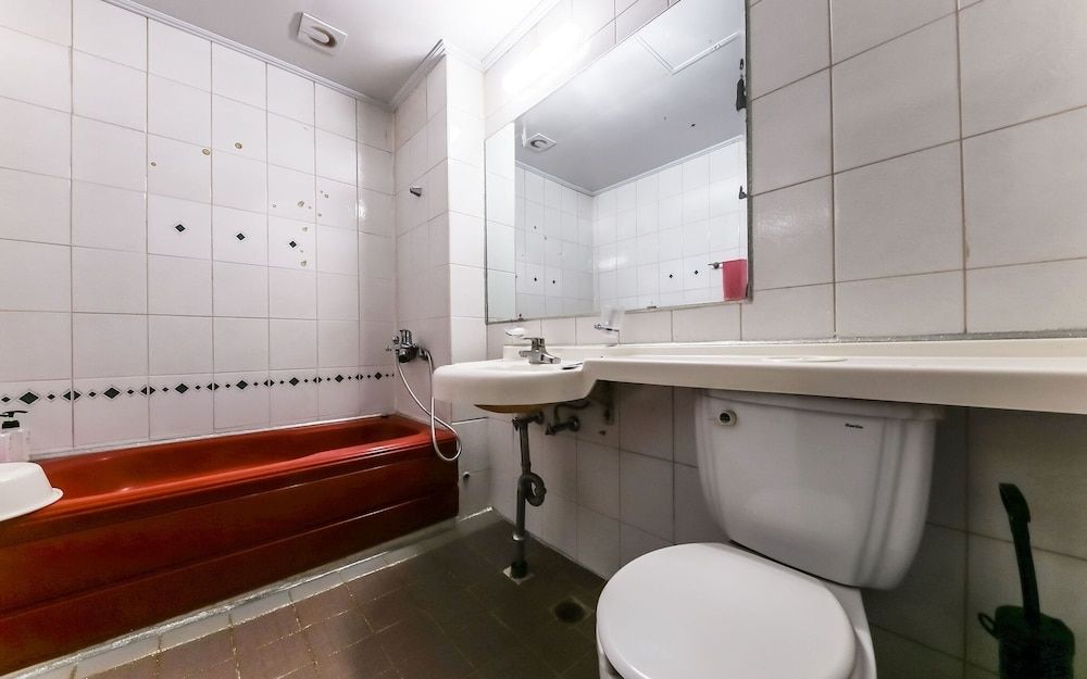 undefined Daejeon Yuseong Hotel 141 8