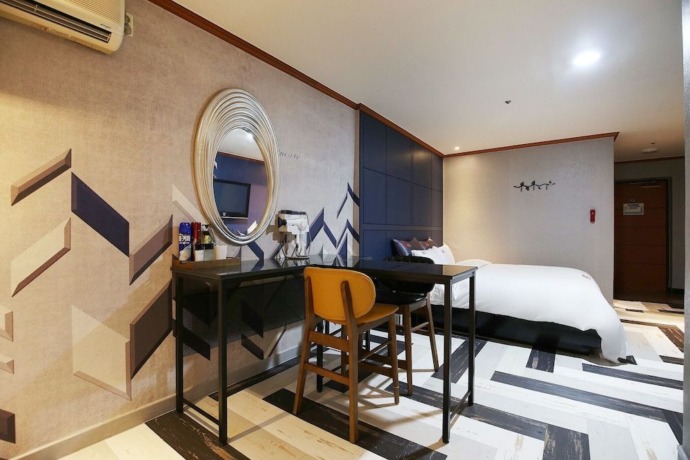 undefined Daejeon Dunsan Rodeo 5