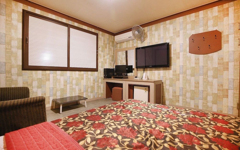 undefined Daejeon Seonhwa California 8