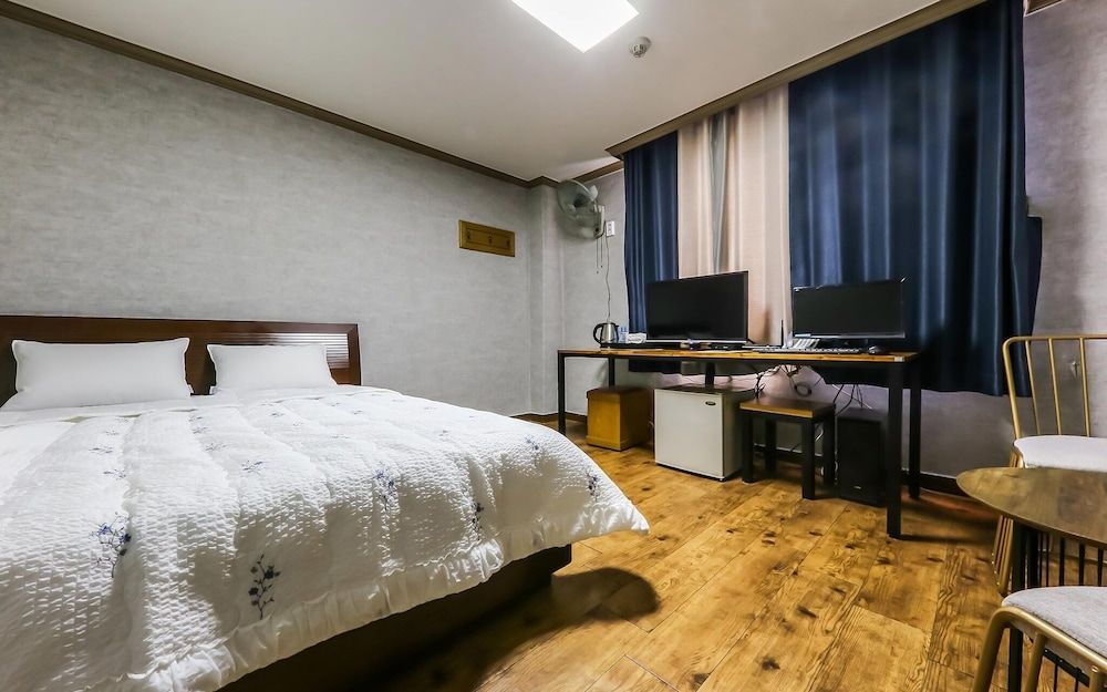 undefined Daejeon Yucheon Lucky 3