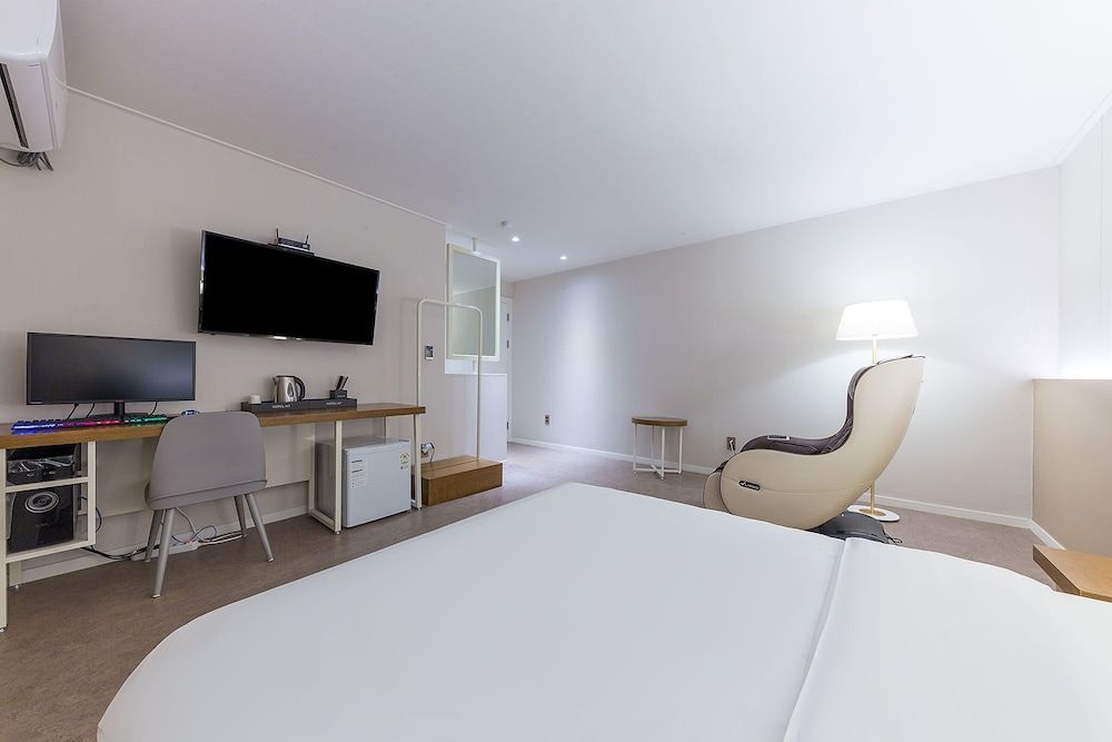 undefined Hotel N7 Daejeon Bus Terminal 3