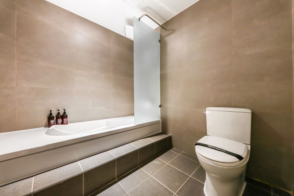 Hotel N7 Daejeon Bus Terminal Deluxe Double Room 5