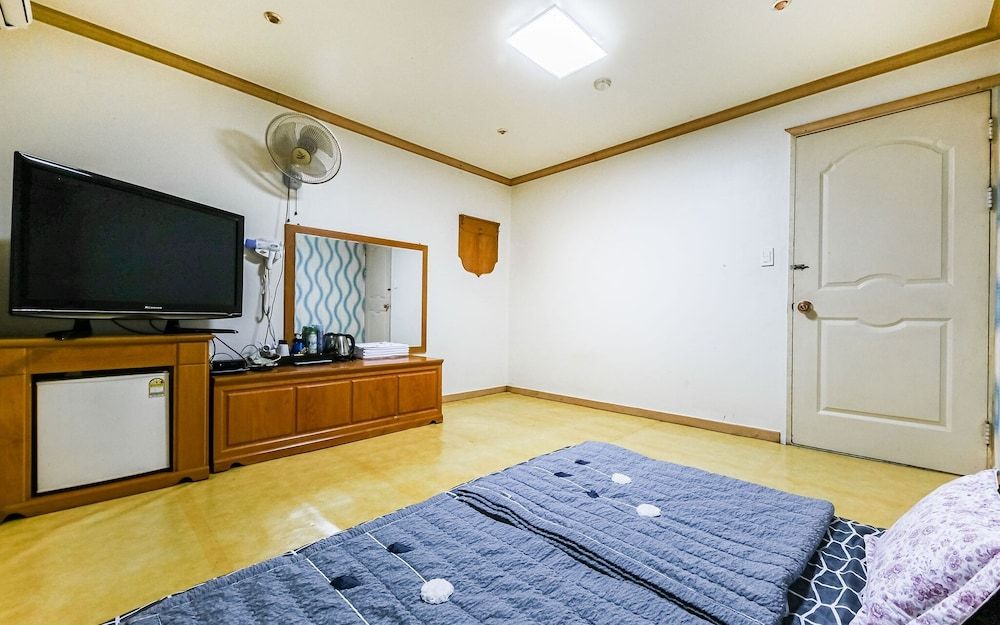 undefined Daejeon Sintanjin To You 7