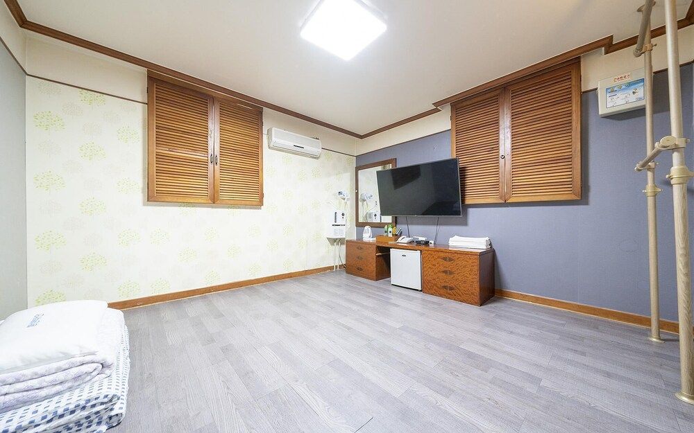 undefined Daejeon Shintanjin Valentine 10