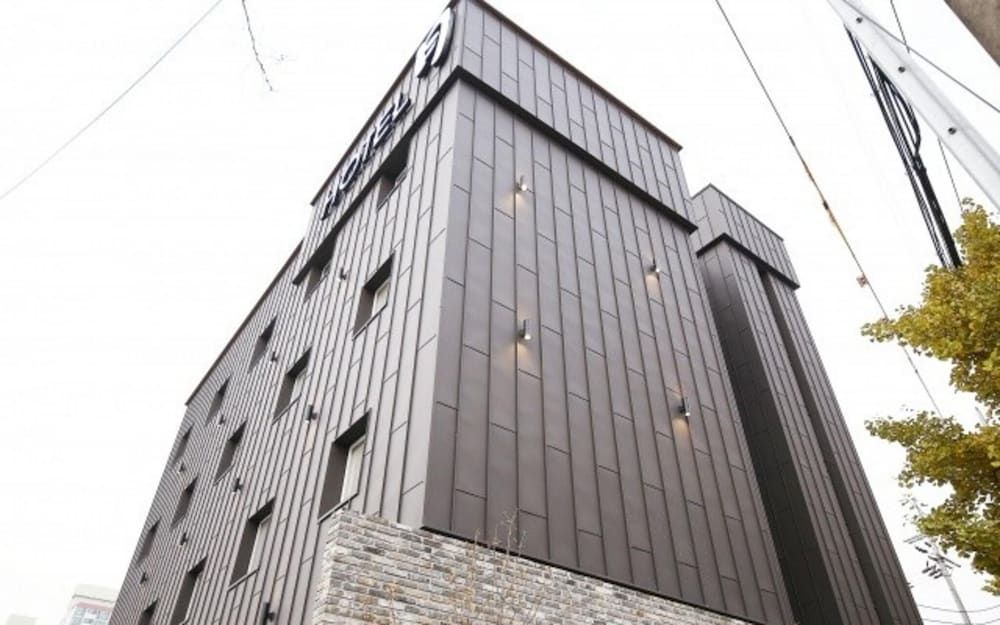 undefined Daejeon Sintanjin Hotel Wol 5