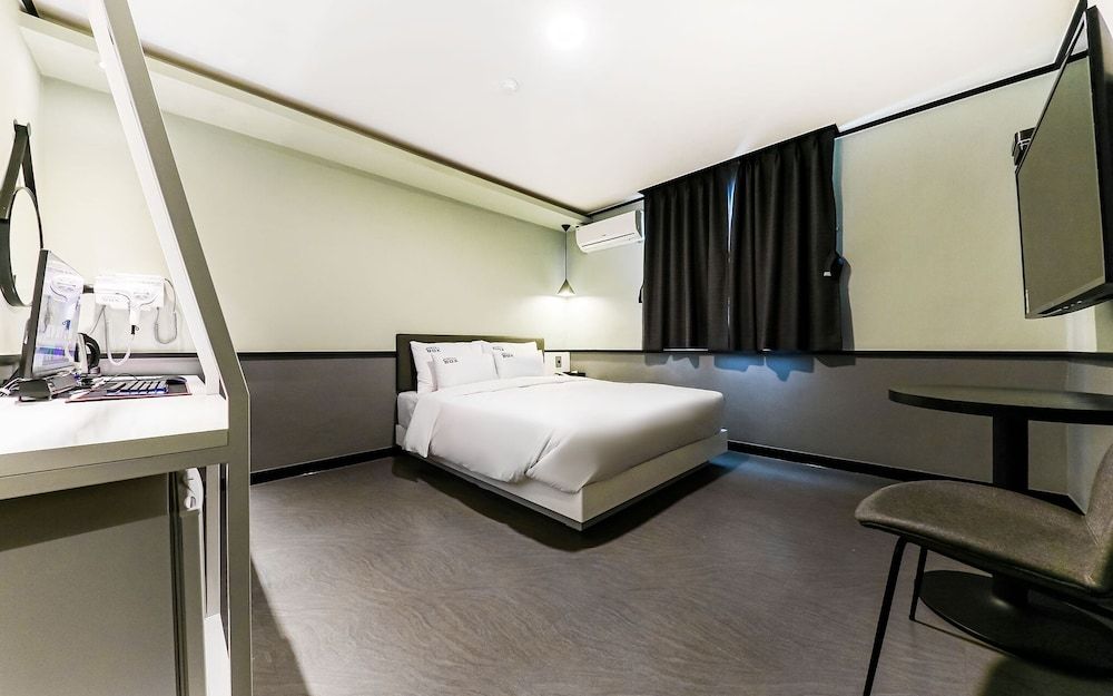 undefined Daejeon Yongjeon Hotel Box 4