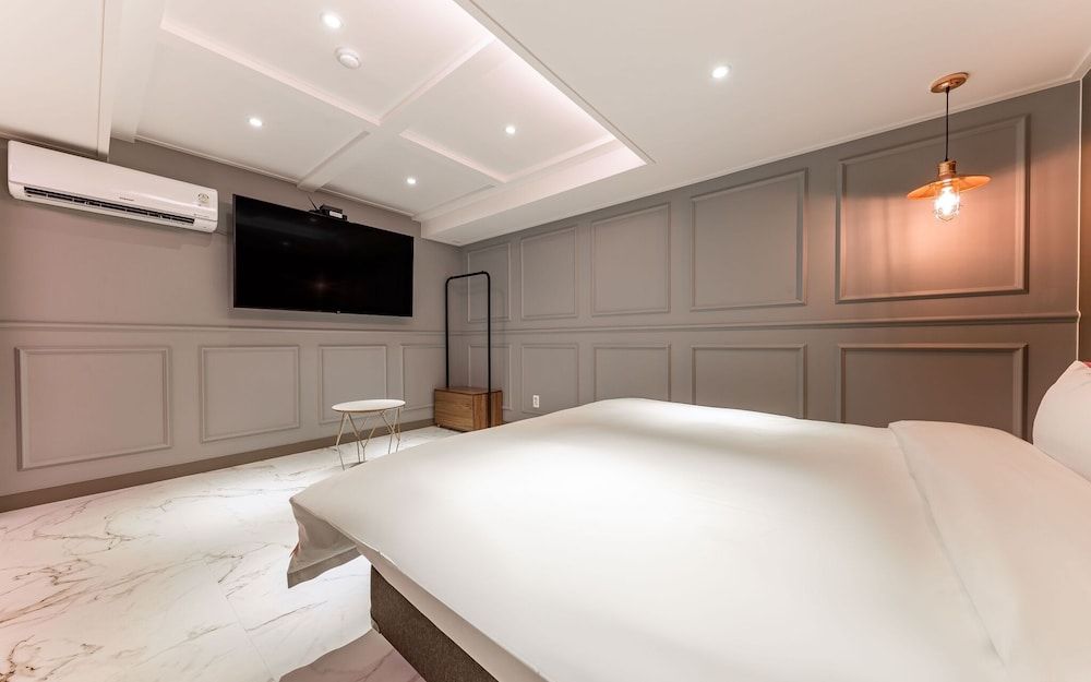 undefined Daejeon Yongjeon Momo 7