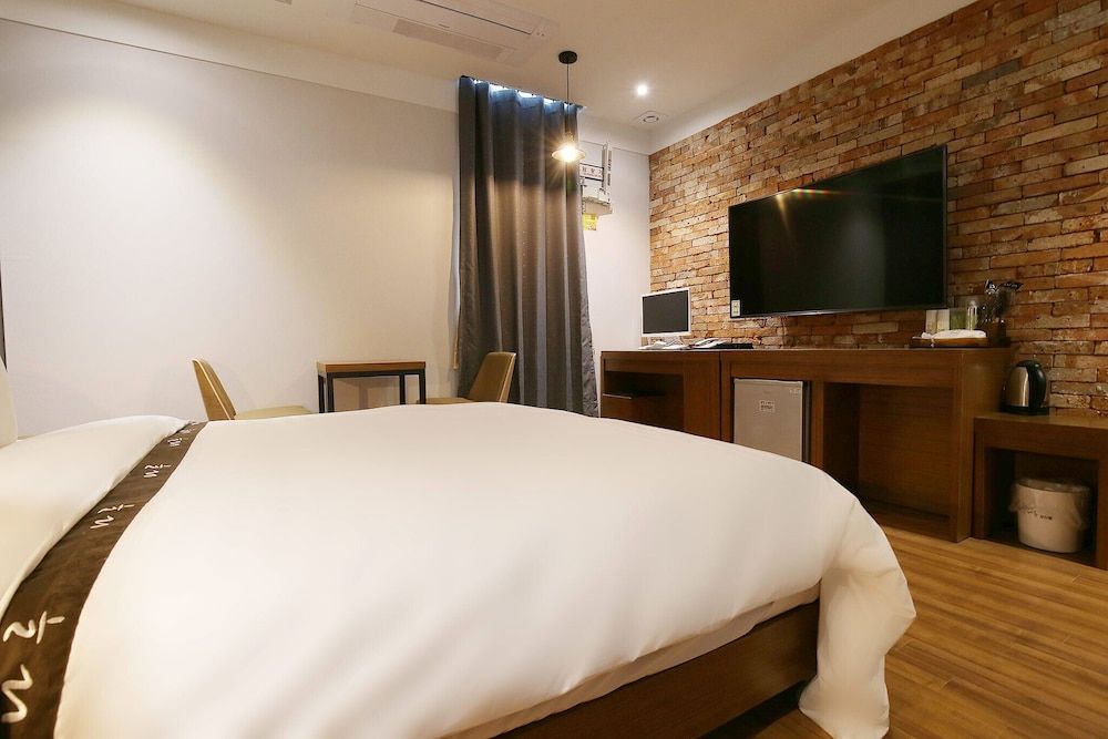 undefined Daejeon Sintanjin Naru Motel 6