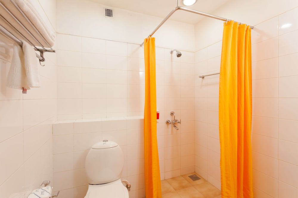 Ginger Nashik Double Room 4