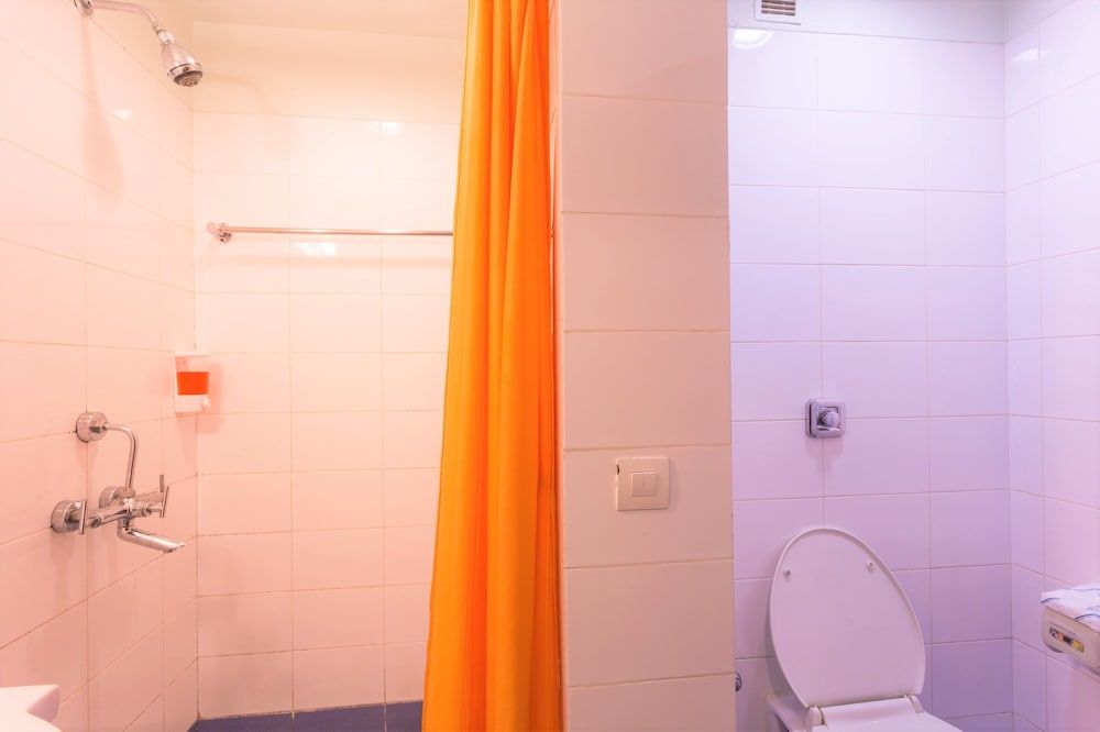 Ginger Nashik Twin Room 6