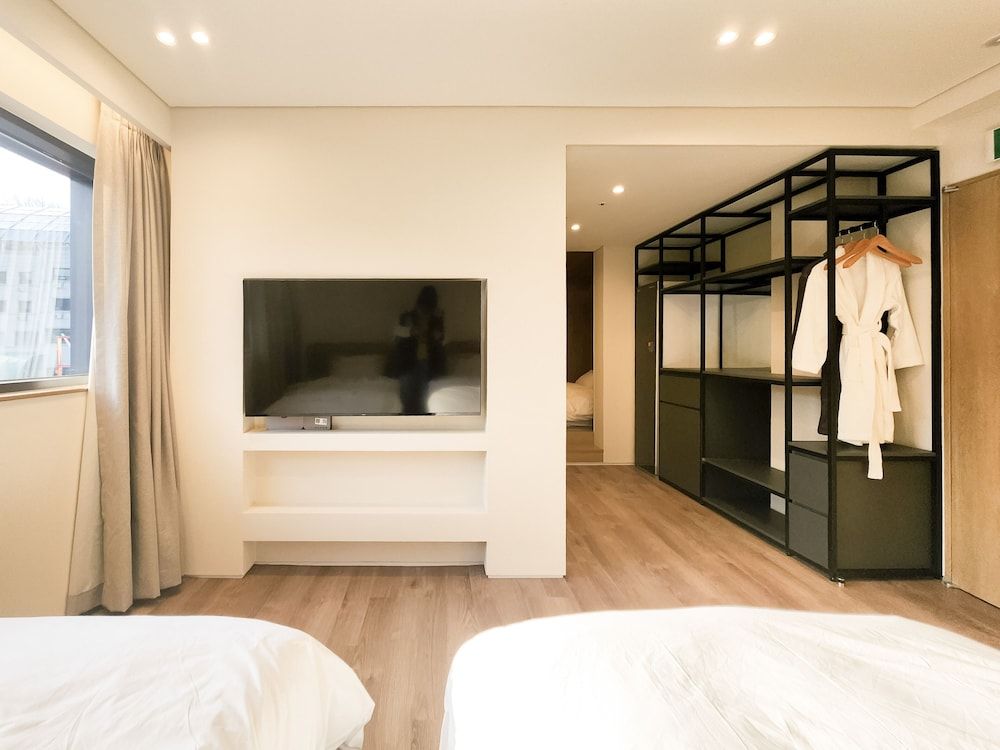 Eden Foret Hotel Bunker Twin Room 4