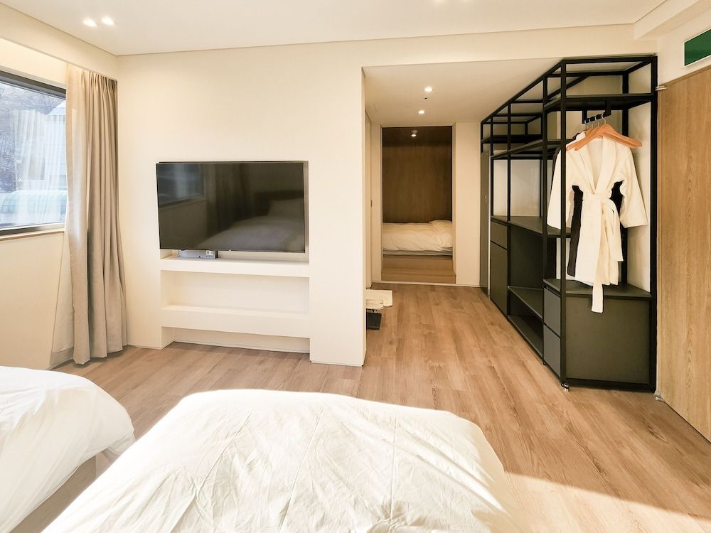 Eden Foret Hotel Bunker Twin Room