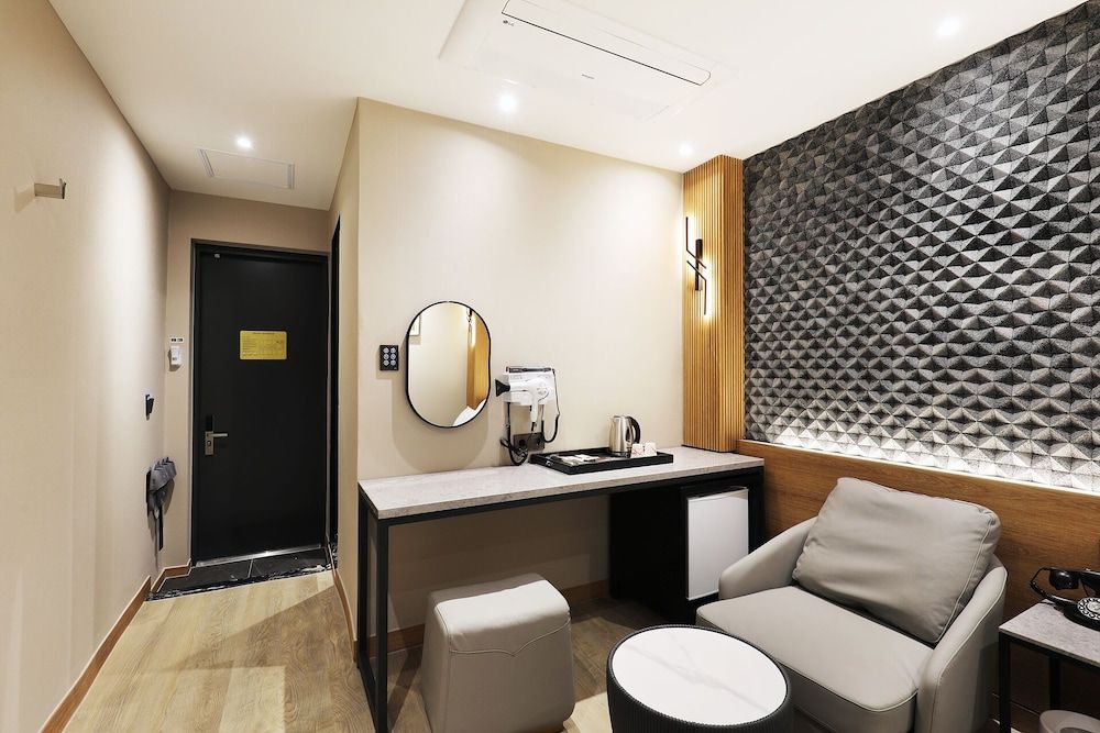 Mari Hotel Chungju Standard Room 16