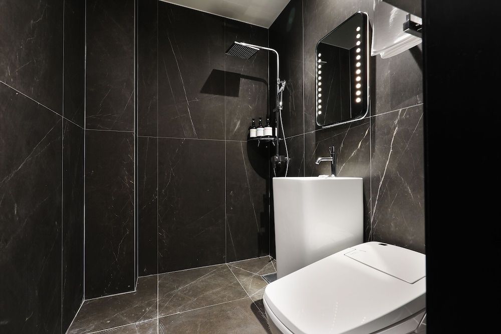 Mari Hotel Chungju Standard Room 12