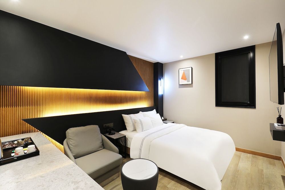 Mari Hotel Chungju Standard Room 5