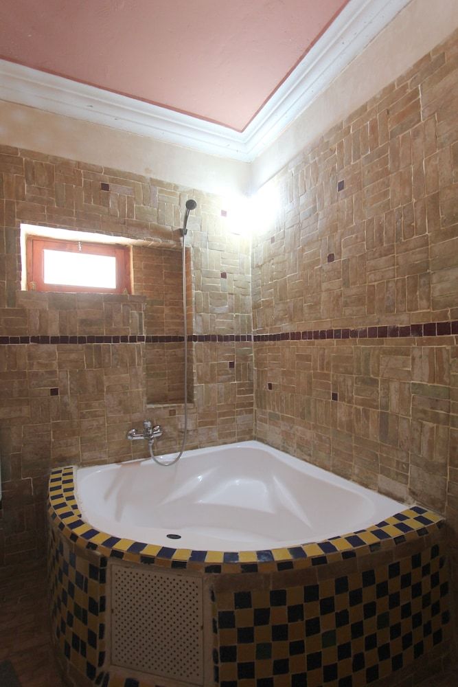 Dar Adrar Family Room, Ensuite 3