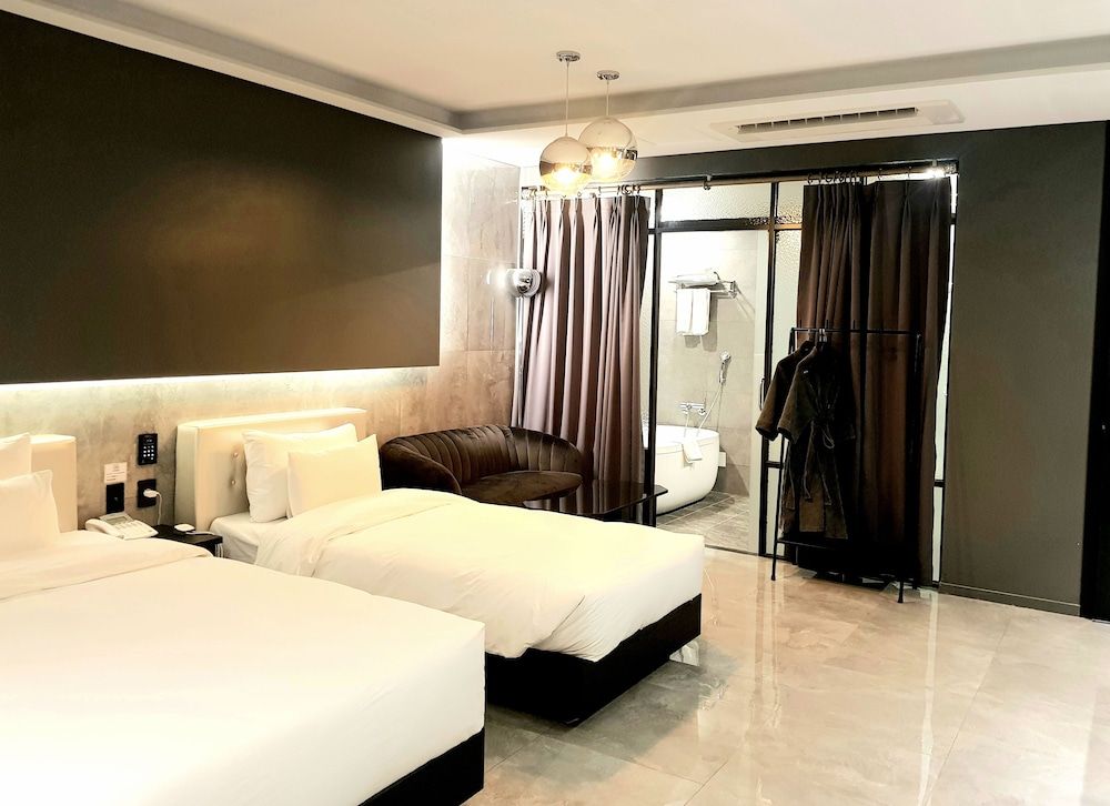 Hotel Wanted Family Twin Room 2