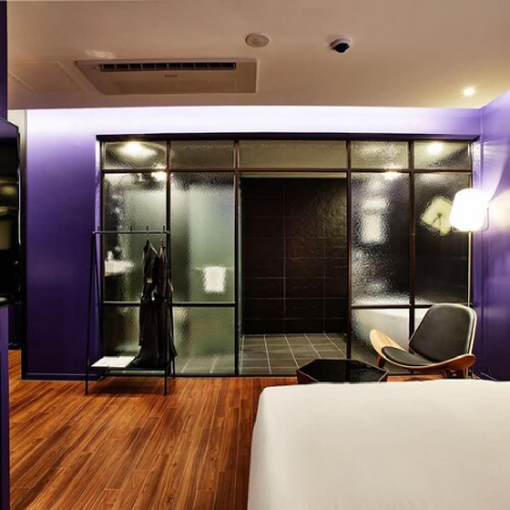 Hotel Wanted Superior Double Room 6