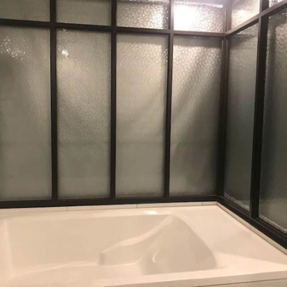 Hotel Wanted Family Twin Room 10